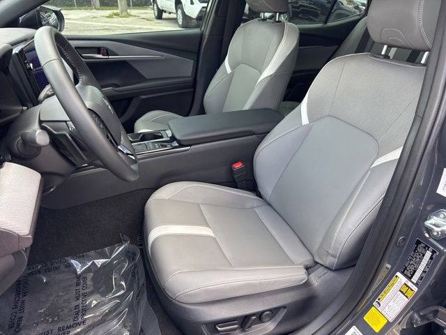 2025 Toyota Camry foto 12
