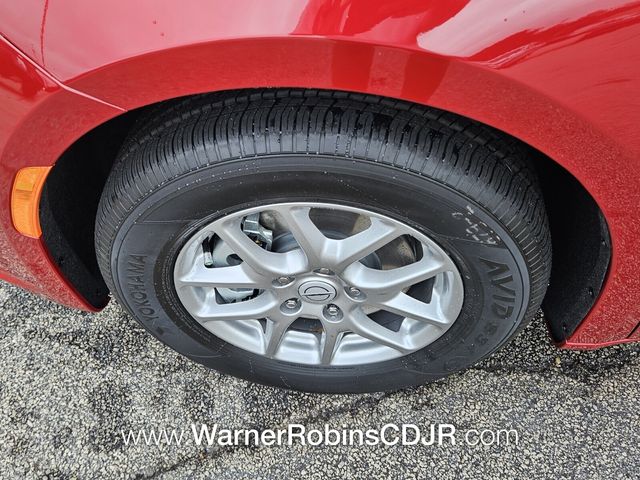 New 2026 Red Chrysler Select image 19