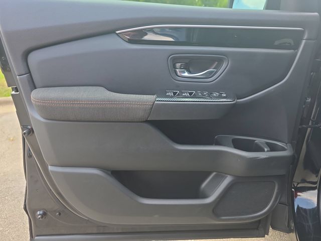 Used 2025 Crystal Black Pearl Honda Sport image 27
