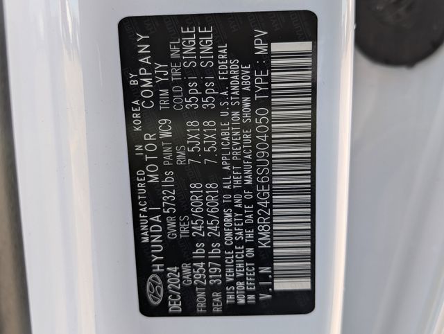 Used 2025 White Hyundai SEL image 29