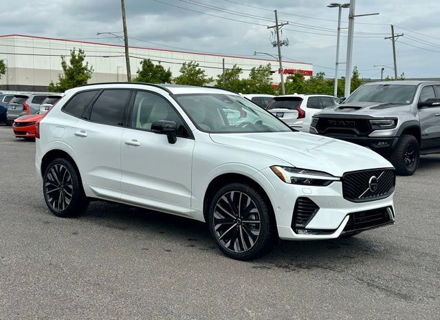 2026 Volvo XC60 B5 Ultra