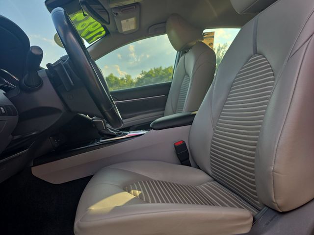 Used 2019 Celestial Silver Metallic Toyota SE image 15