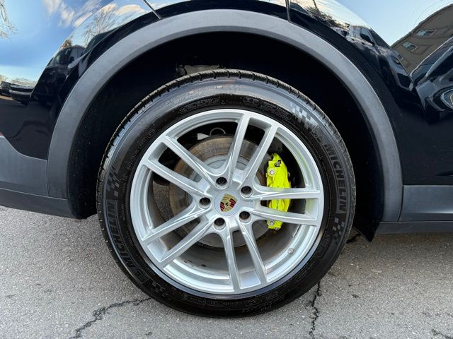 2019 Porsche Cayenne E-Hybrid