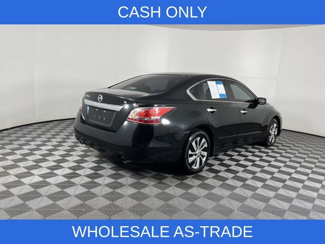 2015 Super Black Clearcoat Nissan Altima 2.5 S FWD Sedan