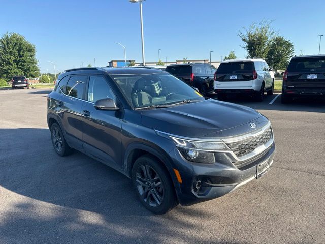 Gravity Gray 2021 Kia Seltos SUV / Crossover Front-Wheel Drive Continuously Variable Transmission