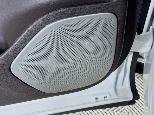 2022 Pristine White Metallic Tri-Coat Lincoln Nautilus Black Label AWD SUV