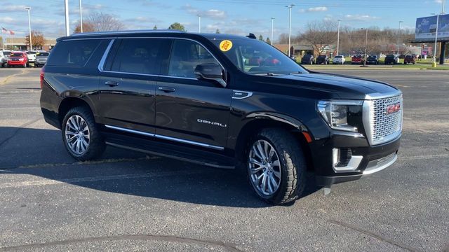 2021 GMC Yukon XL Denali 2