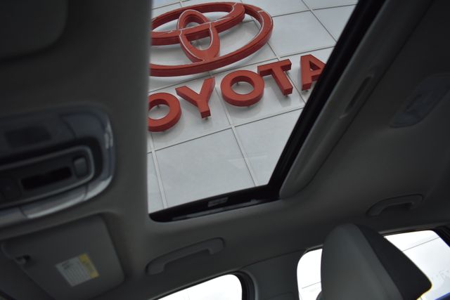 Used 2024 Hyundai Elantra Sedan