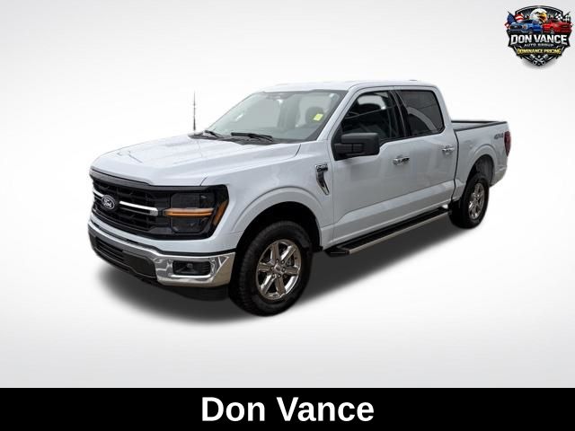 White Metallic 2025 Ford F-150 XLT SuperCrew 4WD Pickup Truck Four-Wheel Drive Automatic