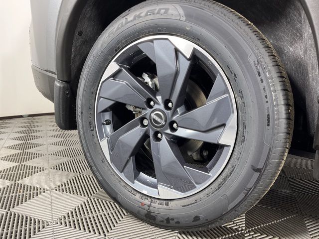 2025 Gun Metallic Nissan Rogue SV FWD SUV