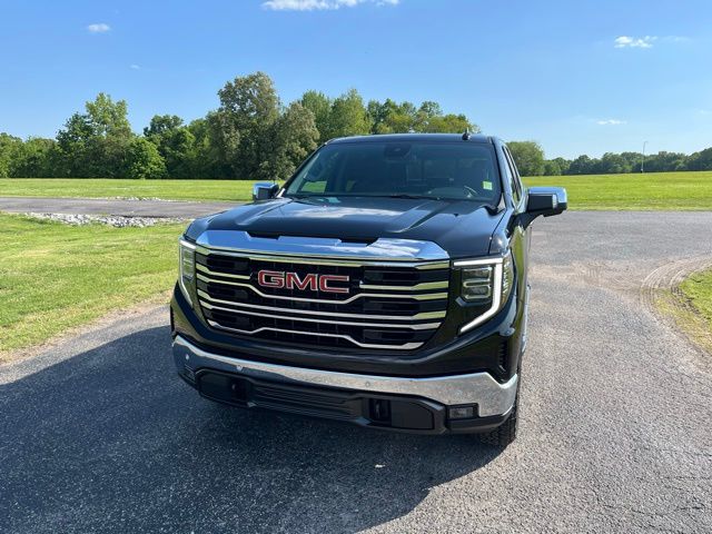 2026 GMC Sierra 1500 SLT - Main Image