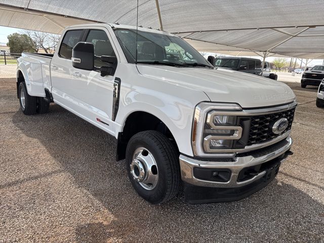 2024 Ford F-350 Super Duty Lariat Crew Cab LB DRW 4WD