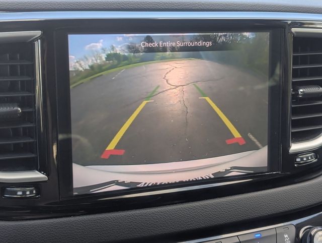 Used 2024 Silver Mist Clearcoat Chrysler Touring L image 18