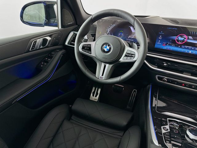 2025 BMW X5 M60i 24