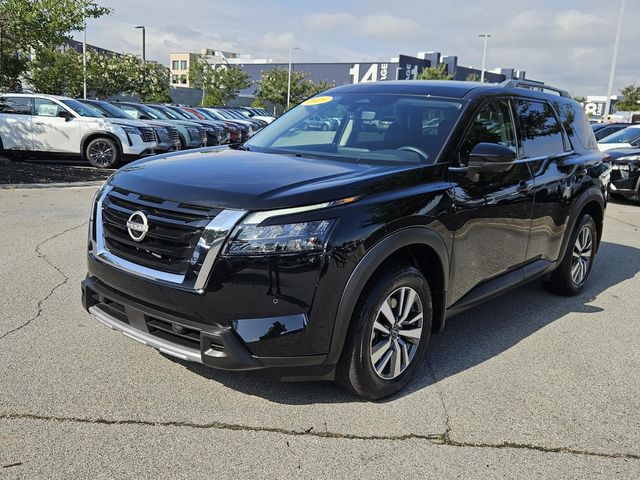 Used 2025 Nissan Pathfinder SUV