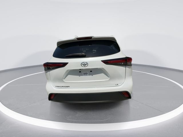 2024 Toyota Highlander - $33,998
