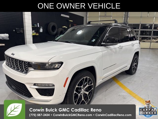 Bright White Clearcoat 2022 Jeep Grand Cherokee Summit 4WD SUV / Crossover Four-Wheel Drive 8-Speed Automatic