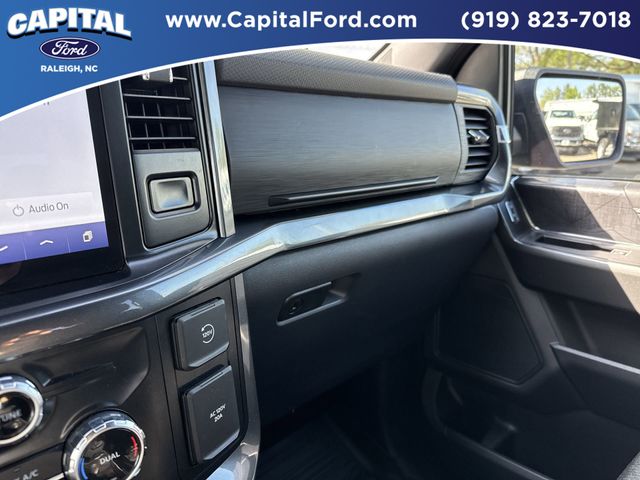 Used 2023 Black Ford XLT image 28