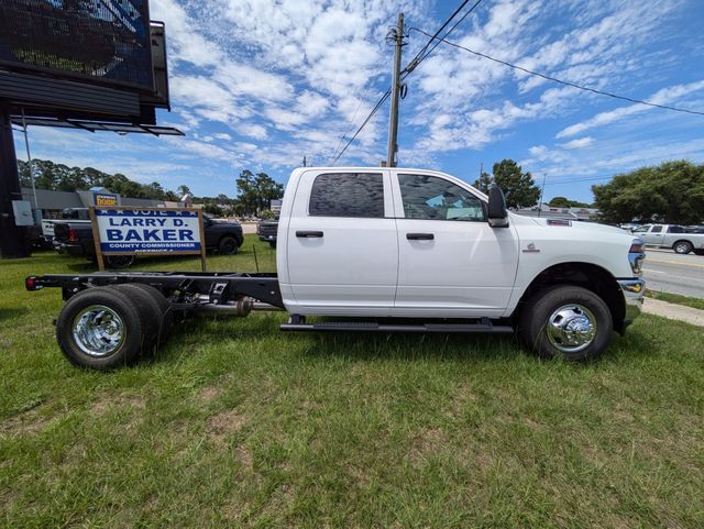 2026 Ram 3500 Chassis Tradesman/Big Horn
