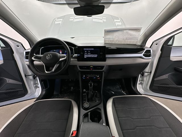 2026 Volkswagen Taos 1.5T SE White at Sutliff Volkswagen