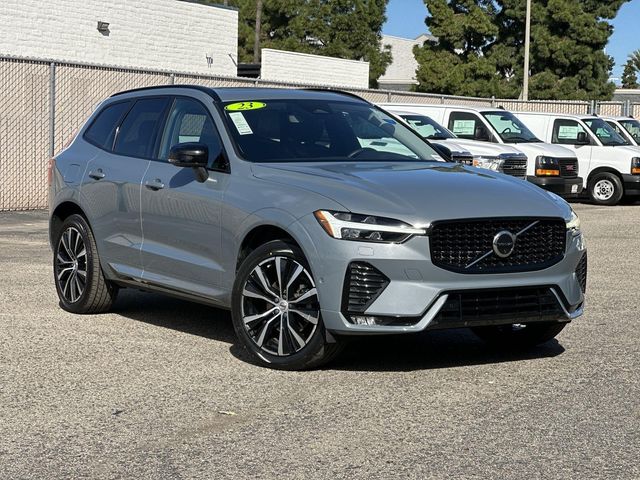 2023 Volvo XC60 B5 Plus Dark Theme AWD