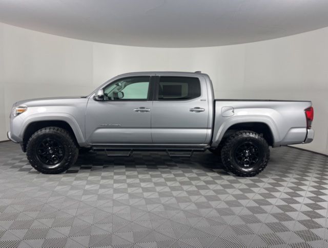 2020 Toyota Tacoma SR5 6