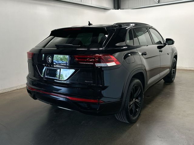 2023 Volkswagen Atlas Cross Sport 2.0T SEL R-Line Black at Sutliff Volkswagen