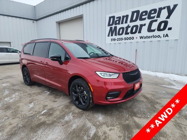 2026 Chrysler Pacifica Limited AWD