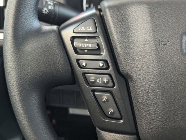 2025 Nissan Frontier SV photo