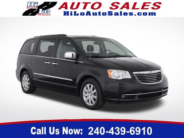  2012 Chrysler Town & Country Touring-L FWD   