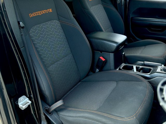 Used 2020 Black Jeep Mojave image 36