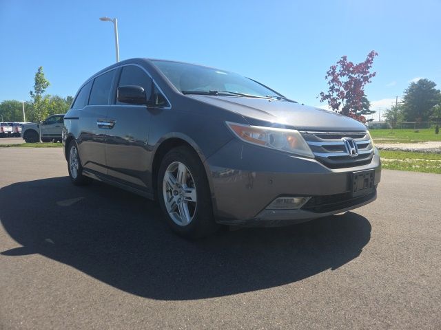 Gray 2013 Honda Odyssey Touring FWD Minivan Front-Wheel Drive 6-Speed Automatic