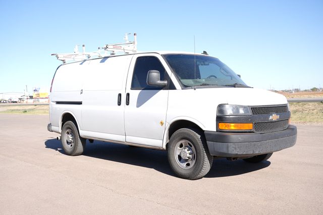 Summit White 2020 Chevrolet Express Cargo 2500 RWD Van Rear-Wheel Drive 6-Speed Automatic Overdrive