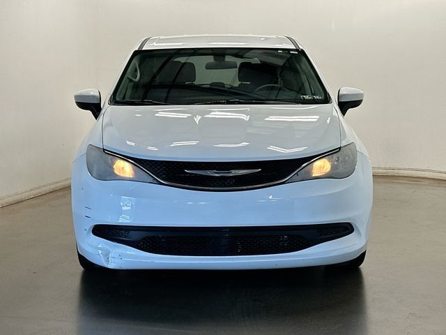 2022 Chrysler Voyager LX White at Phil Fitts Ford