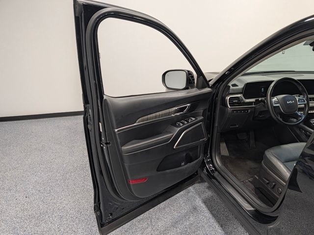 Used 2024 Black Kia EX image 9