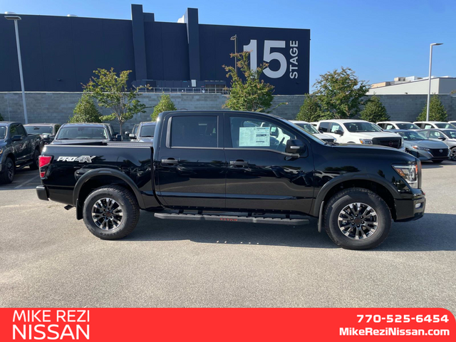 2024 Nissan Titan PRO-4X 2