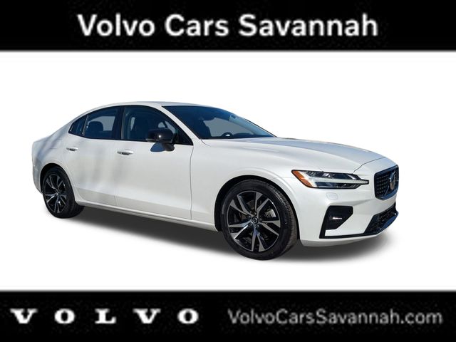 2025 Volvo S60 B5 Core FWD