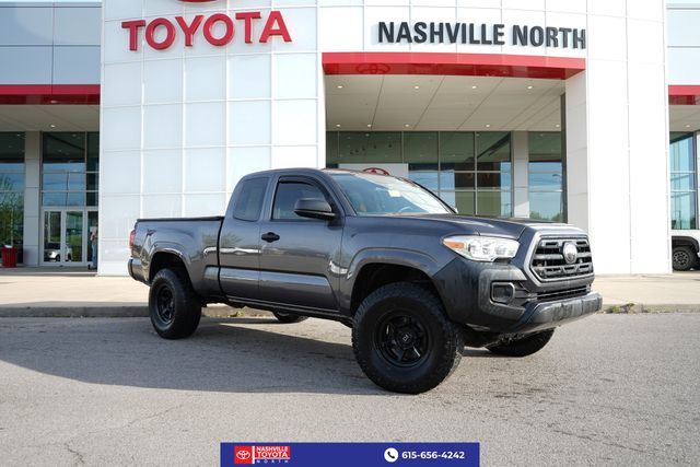 Magnetic Gray Metallic 2018 Toyota Tacoma SR I4 Access Cab 4WD Pickup Truck Four-Wheel Drive 6-Speed Automatic