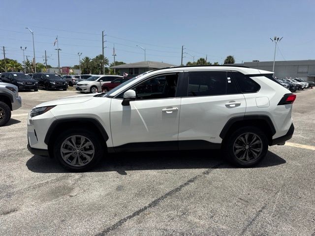 2022 Toyota RAV4 XLE Premium - Photo 6