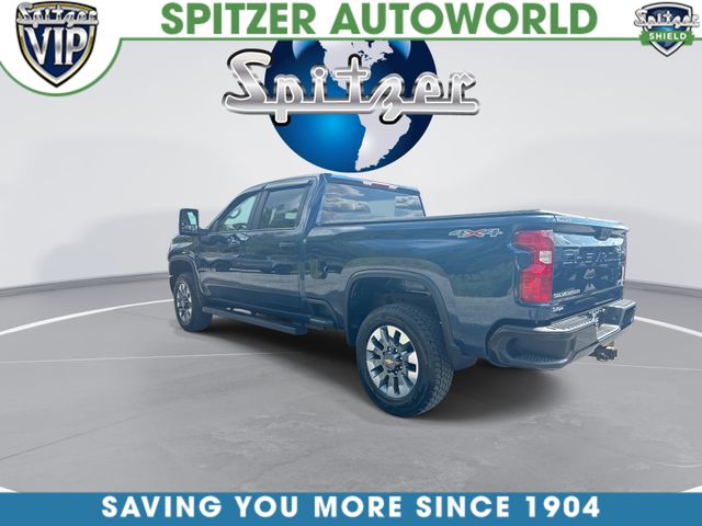 Used 2019 Gray Chevrolet Custom Trail Boss image 7