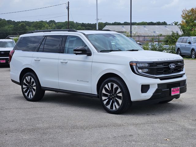 Star White Metallic Tri-Coat 2027 Ford Expedition SUV / Crossover Four-Wheel Drive Automatic