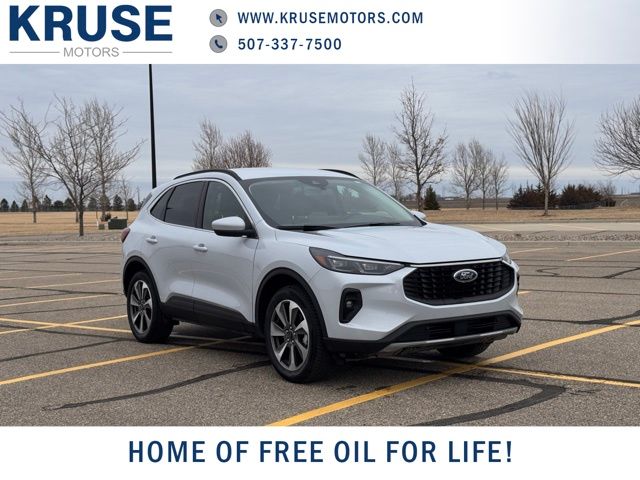 2025 Ford Escape Platinum