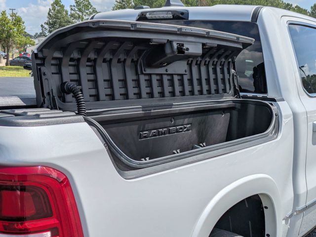 2026 Ram 1500 Tungsten Crew Cab 4x4 5'7" Box