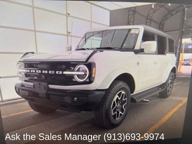 2025 Ford Bronco Outer Banks