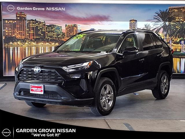 2025 Toyota RAV4