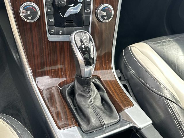 2015 Volvo XC60 T6 - Photo 25