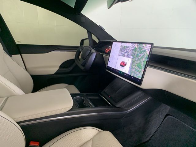 2022 Tesla Model X Plaid 33