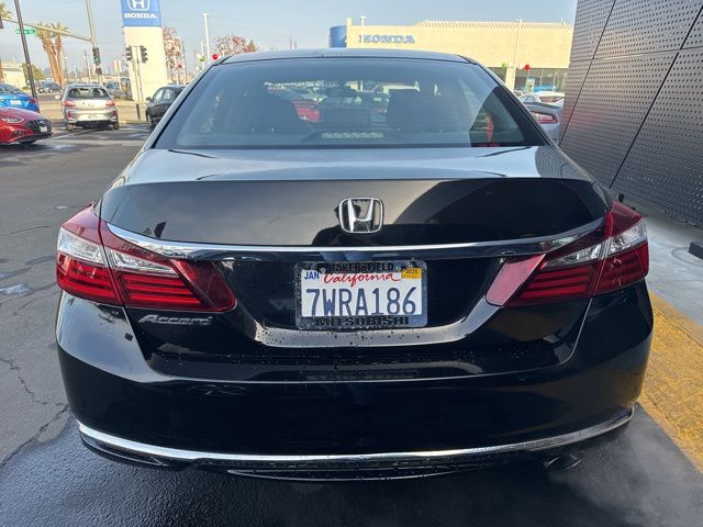 2017 Honda Accord LX 5