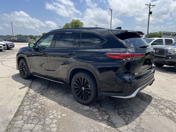 2023 Toyota Highlander XSE