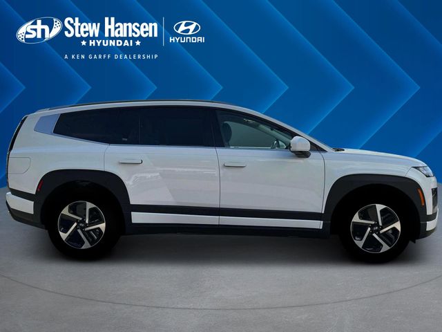 New 2026 White Hyundai SE image 9